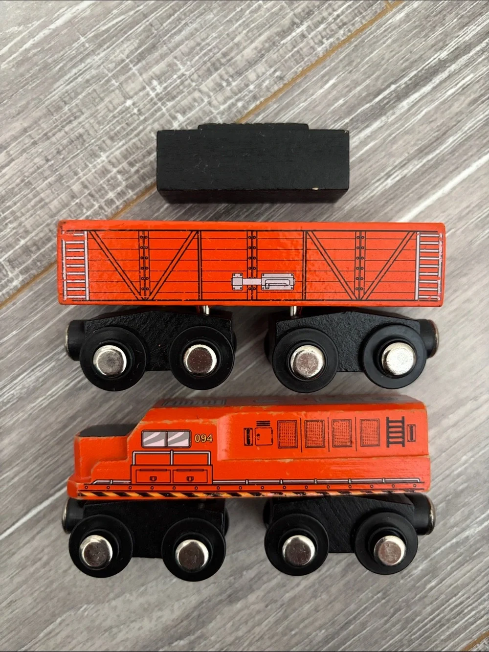 Battat Wooden Train Set - Orange
